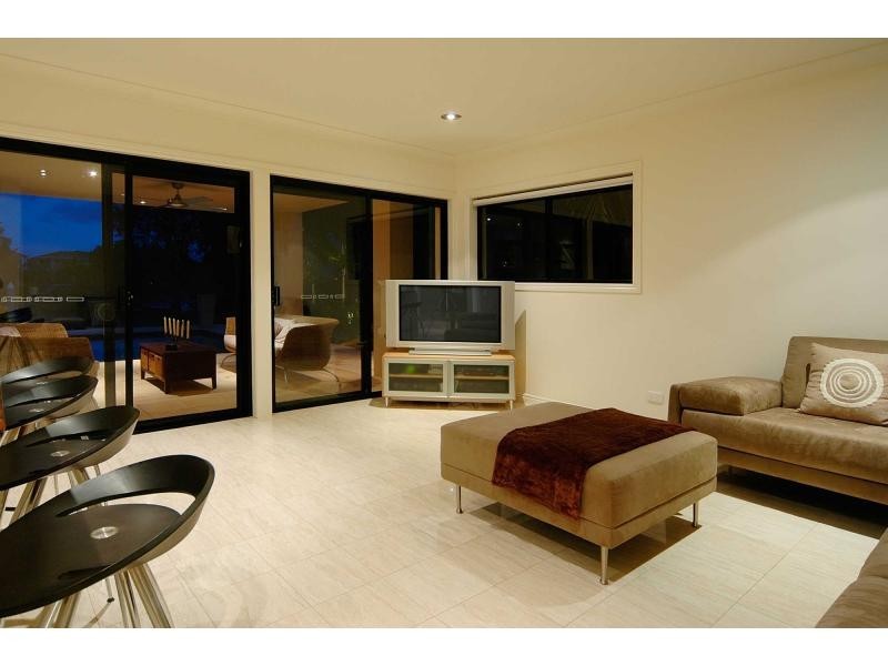 Hope Island QLD 4212