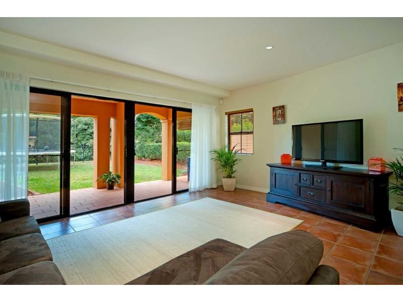 3227 Palladian Drive, Hope Island QLD 4212