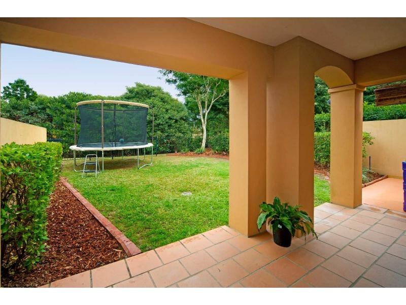 3227 Palladian Drive, Hope Island QLD 4212