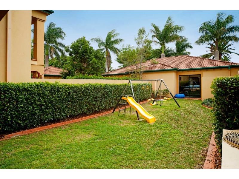 3227 Palladian Drive, Hope Island QLD 4212