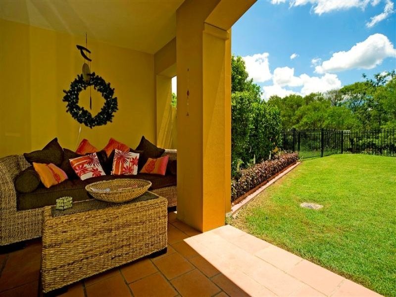 3258 Palladian Drive, Hope Island QLD 4212