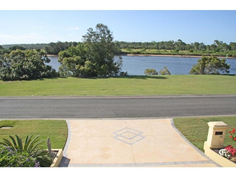 1157 Rosebank Way West, Hope Island QLD 4212
