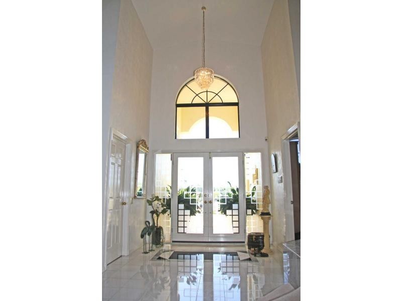 1157 Rosebank Way West, Hope Island QLD 4212