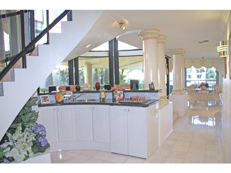 1157 Rosebank Way West, Hope Island QLD 4212