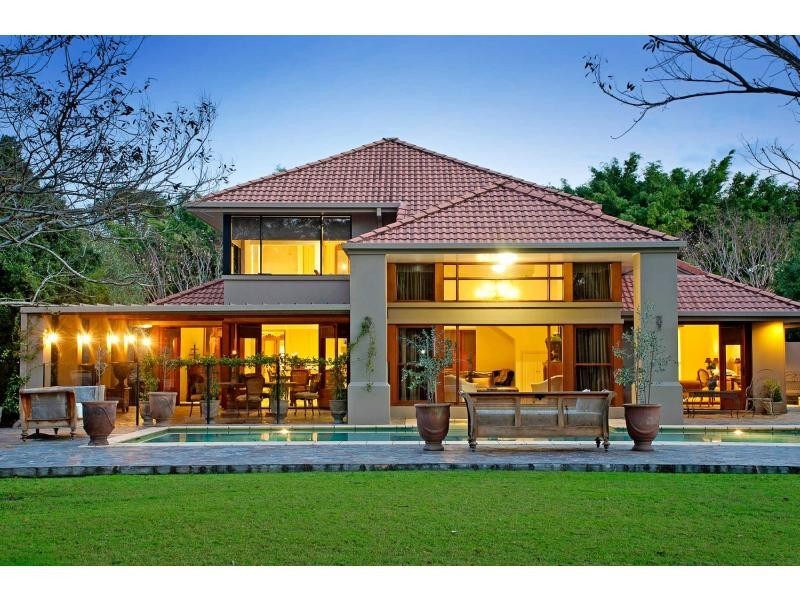 8202 Magnolia Drive West, Hope Island QLD 4212