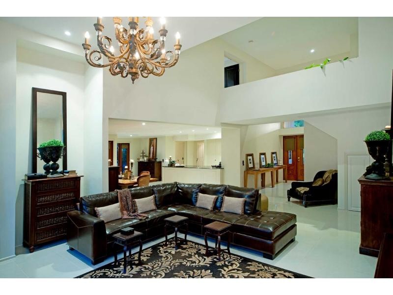 8202 Magnolia Drive West, Hope Island QLD 4212