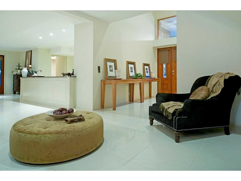 8202 Magnolia Drive West, Hope Island QLD 4212