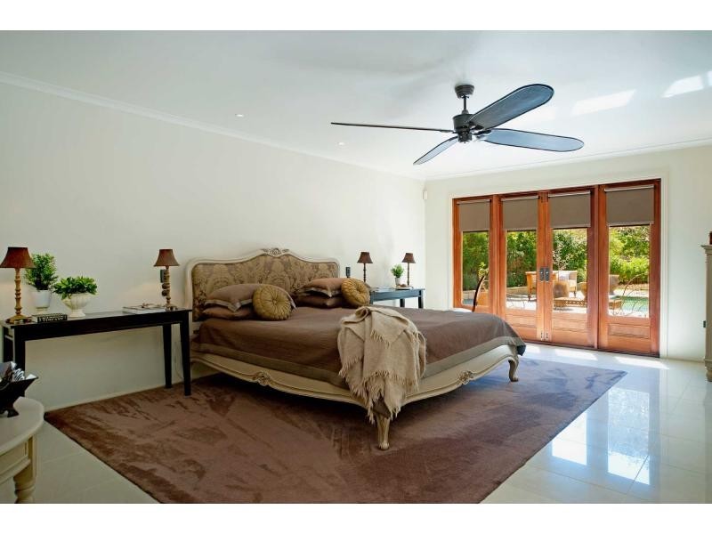 8202 Magnolia Drive West, Hope Island QLD 4212