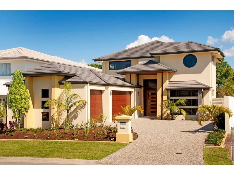 9113 Peter Senior Drive, Hope Island QLD 4212