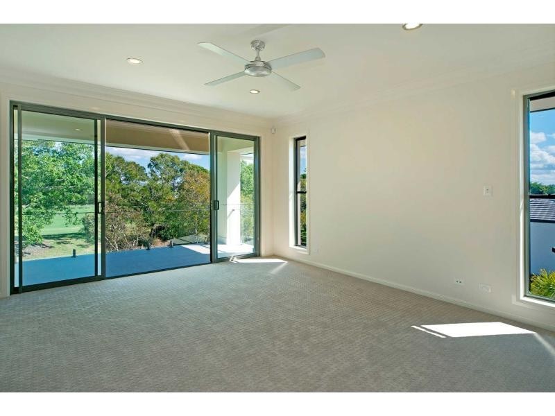 9113 Peter Senior Drive, Hope Island QLD 4212