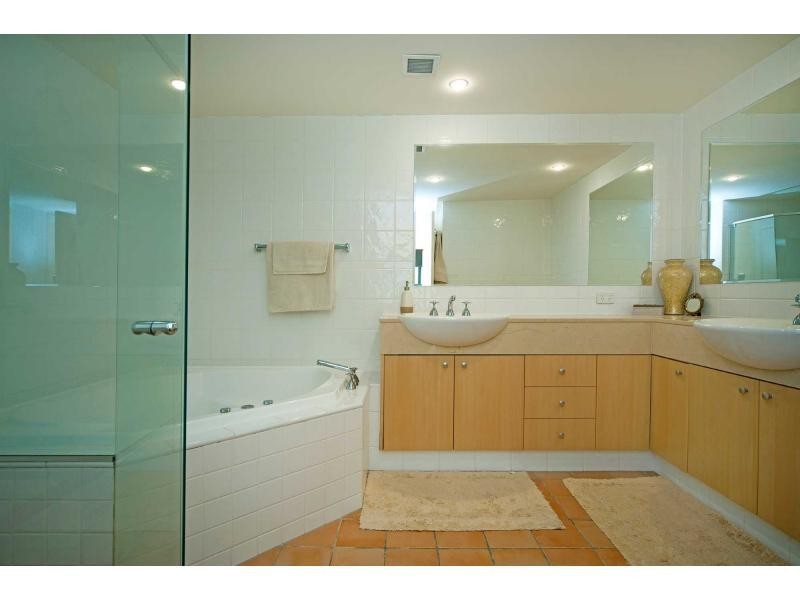 3282 Palladian Drive, Hope Island QLD 4212