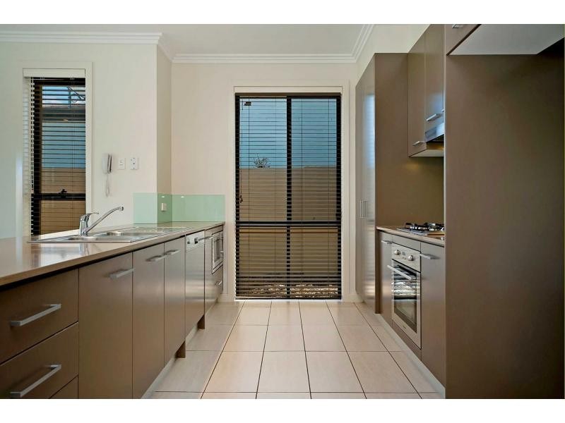 6146 Vico Avenue, Hope Island QLD 4212