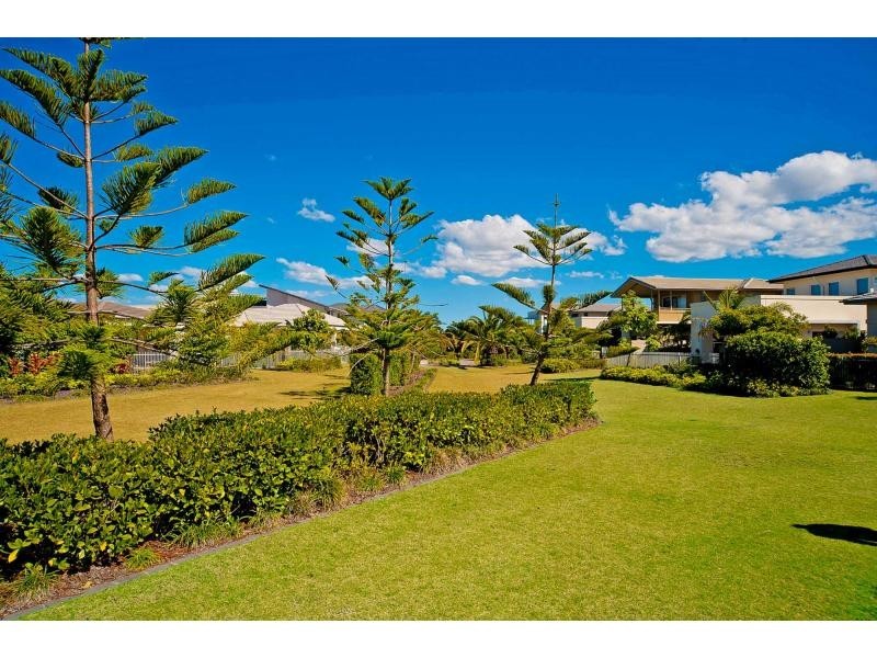 6146 Vico Avenue, Hope Island QLD 4212