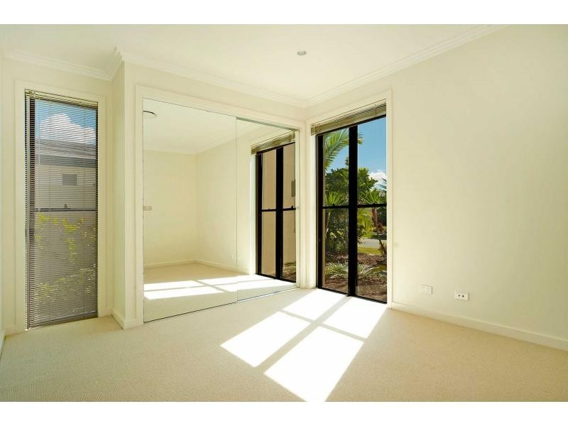 6146 Vico Avenue, Hope Island QLD 4212