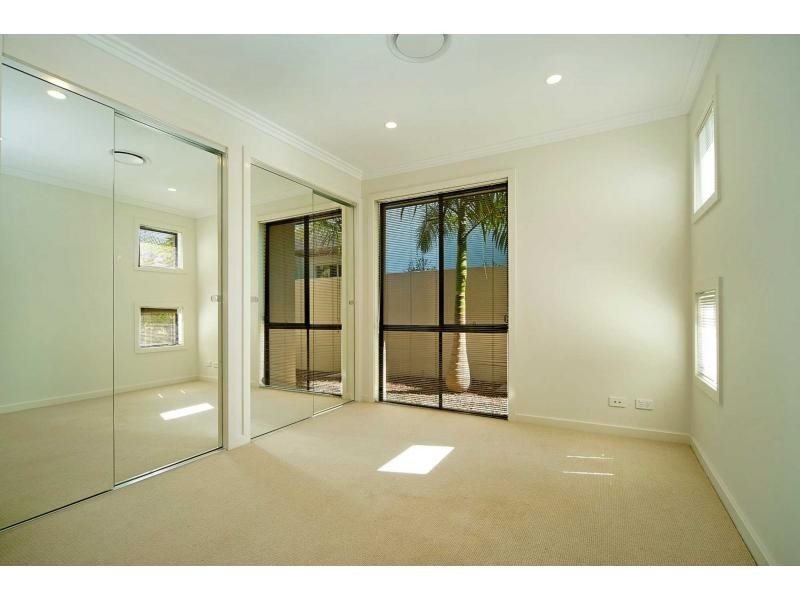 6146 Vico Avenue, Hope Island QLD 4212