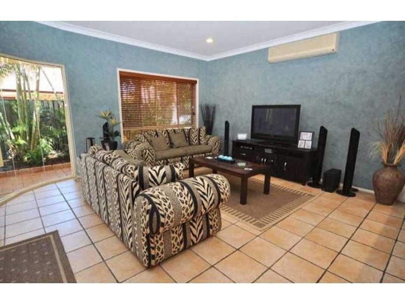 Hope Island QLD 4212