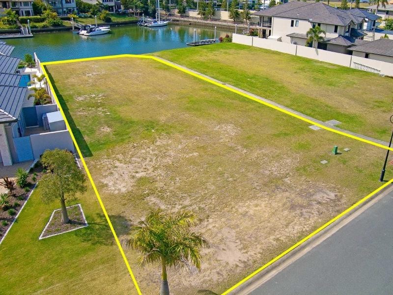 2172 Beaufort Way, Hope Island QLD 4212