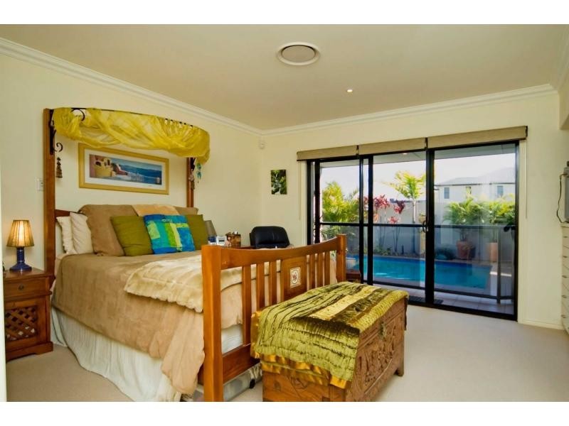 2550 Belmont Court West, Hope Island QLD 4212