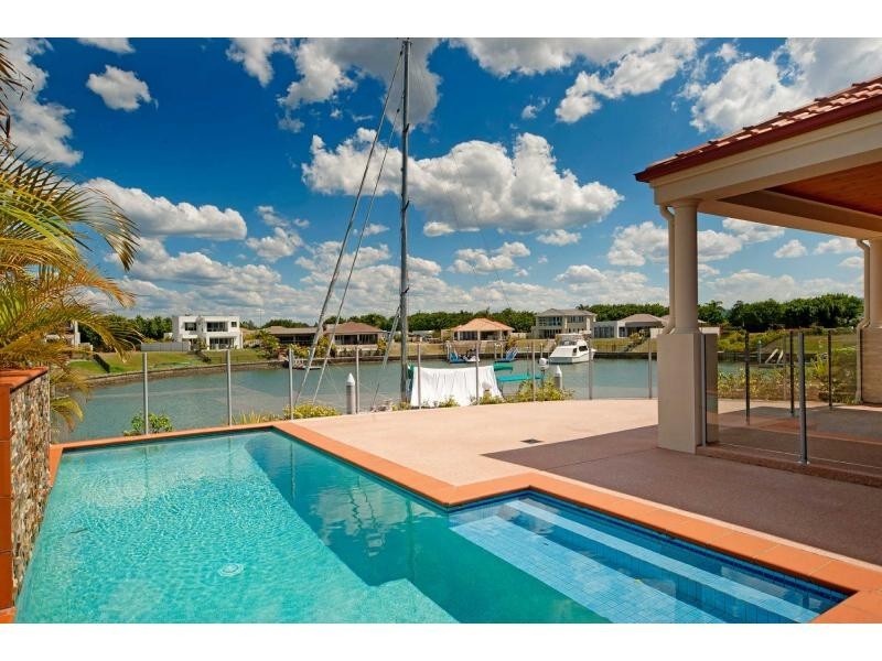 2218 Taromeo Court, Hope Island QLD 4212