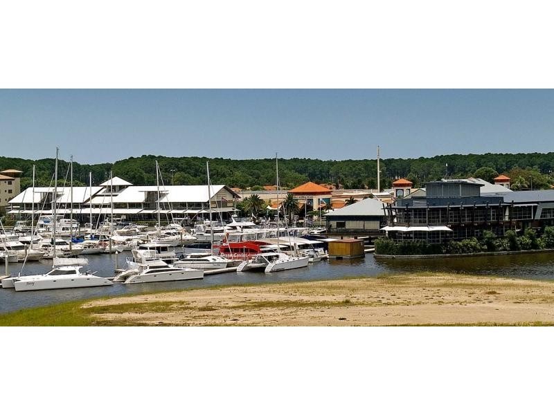 2218 Taromeo Court, Hope Island QLD 4212