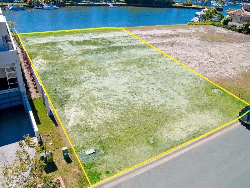 2617 Virginia Drive, Hope Island QLD 4212