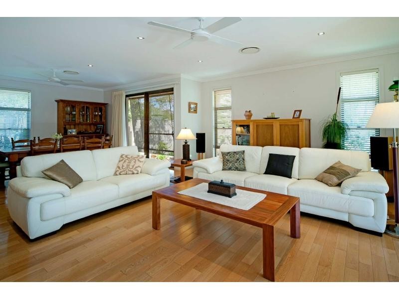 2350 Belmont Court East, Hope Island QLD 4212