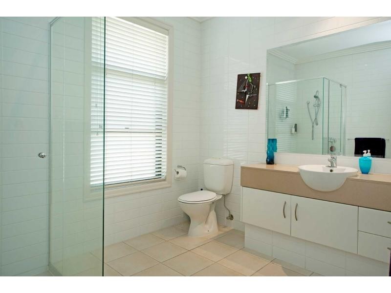 2350 Belmont Court East, Hope Island QLD 4212