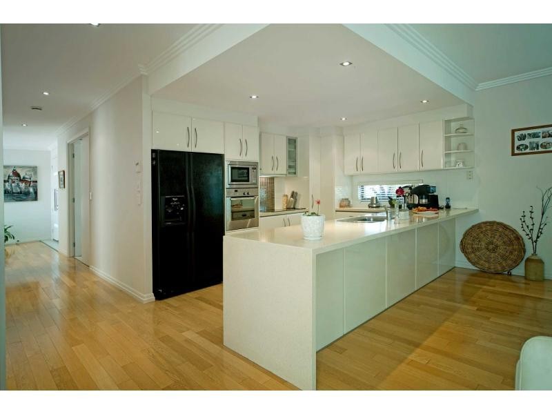 2350 Belmont Court East, Hope Island QLD 4212