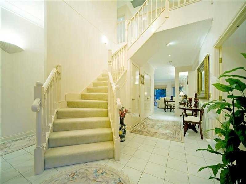 8220 Magnolia Drive West, Hope Island QLD 4212