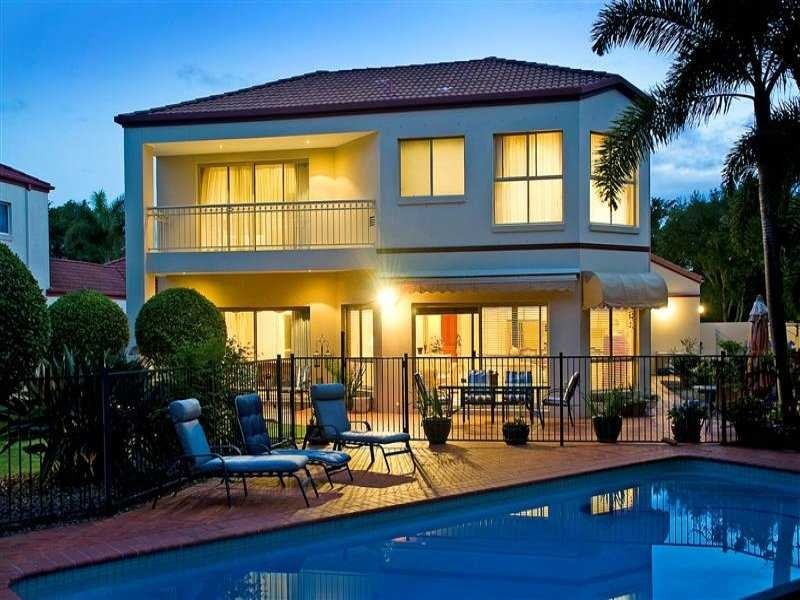 8220 Magnolia Drive West, Hope Island QLD 4212