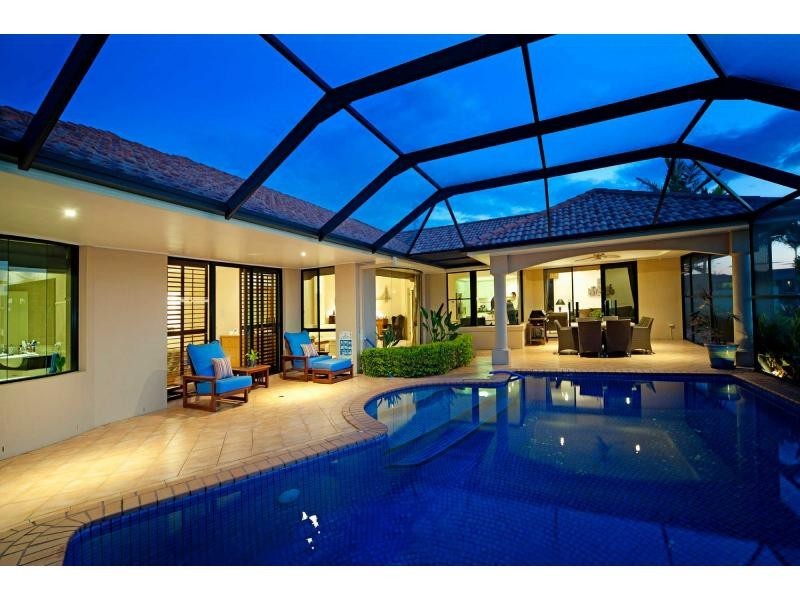 35 Prosperity Drive, Hope Island QLD 4212