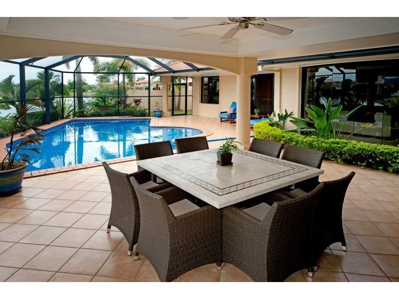 35 Prosperity Drive, Hope Island QLD 4212