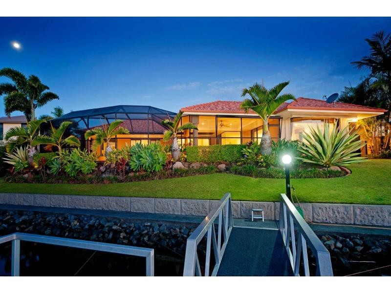 35 Prosperity Drive, Hope Island QLD 4212