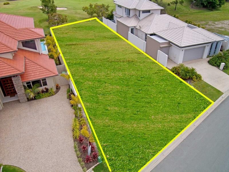 9105 Peter Senior Drive, Hope Island QLD 4212