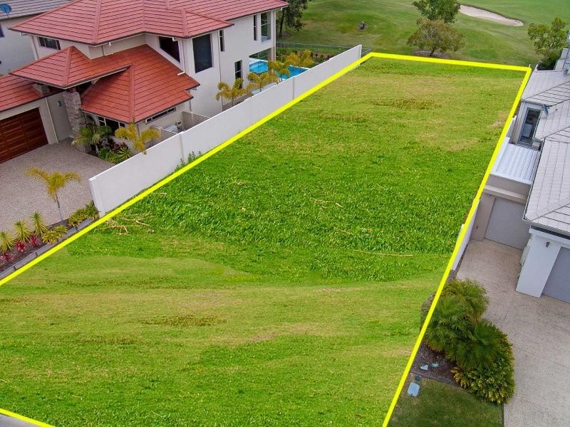 9105 Peter Senior Drive, Hope Island QLD 4212