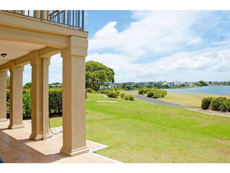 Hope Island QLD 4212