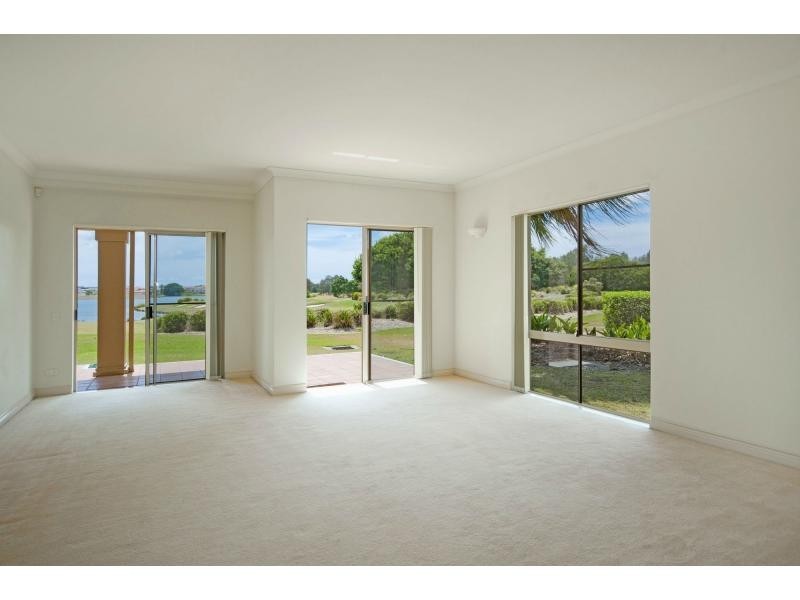 Hope Island QLD 4212