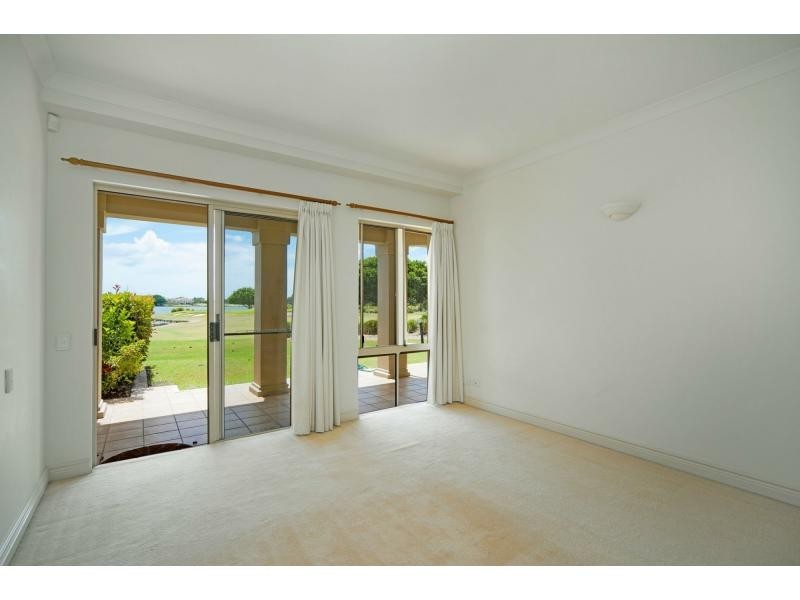 Hope Island QLD 4212