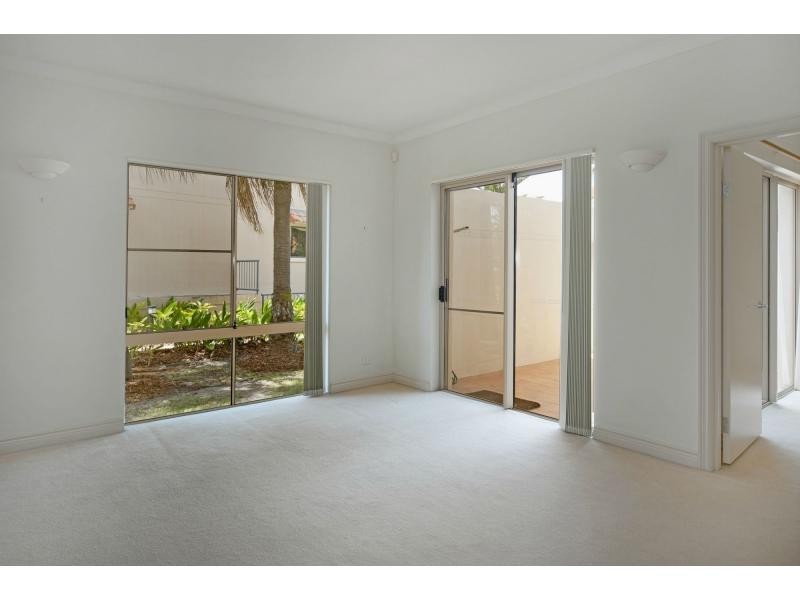 Hope Island QLD 4212