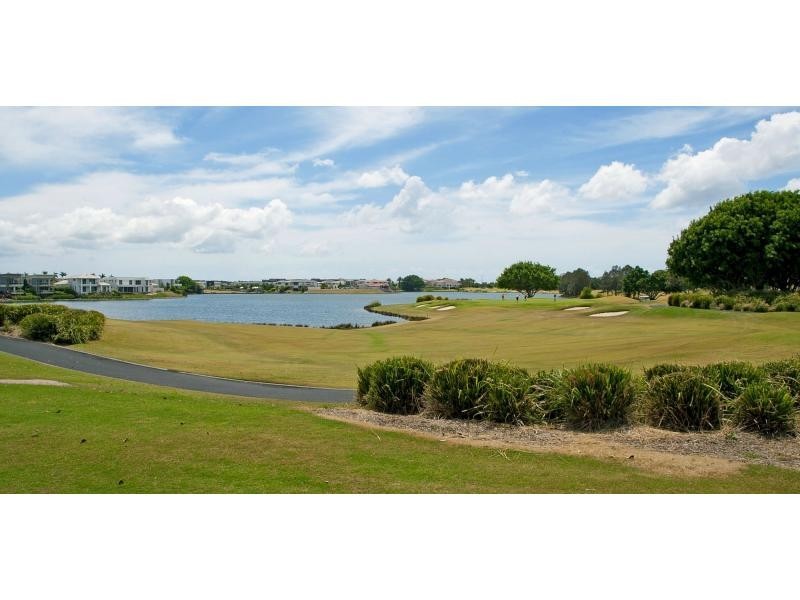 Hope Island QLD 4212