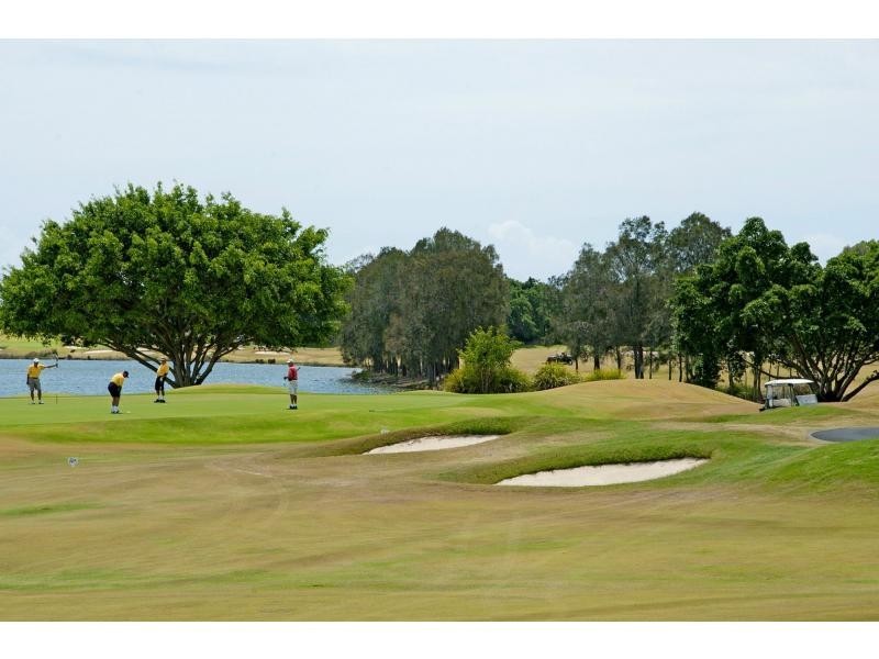 Hope Island QLD 4212