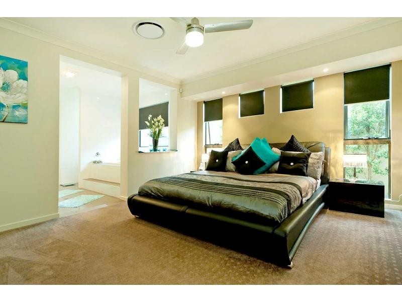 2840 Wylarah Way, Hope Island QLD 4212