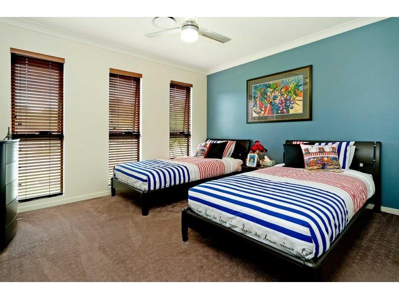2840 Wylarah Way, Hope Island QLD 4212