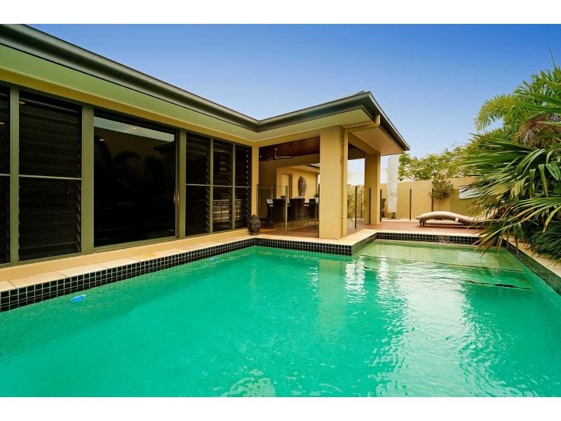 2840 Wylarah Way, Hope Island QLD 4212