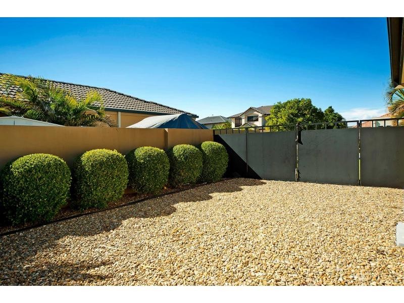 9 Calmwater Cres, Oyster Cove, Hope Island QLD 4212