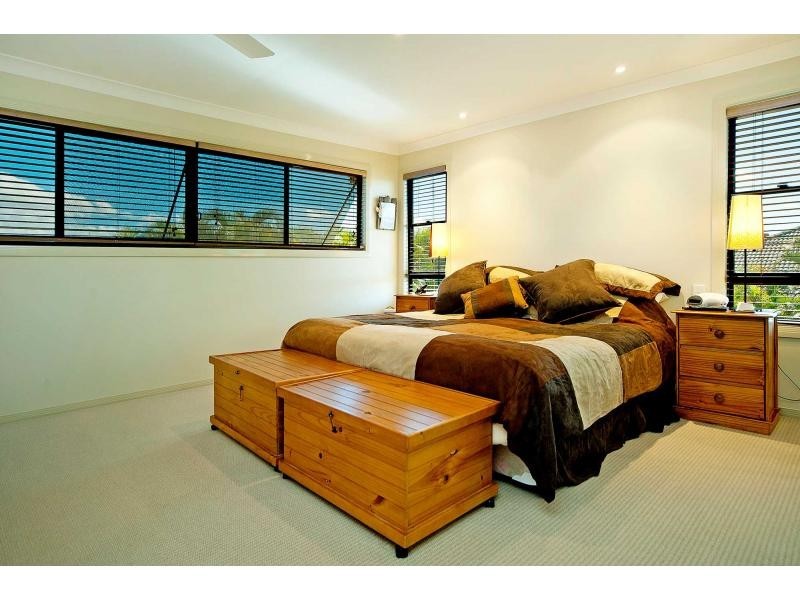 9 Calmwater Cres, Oyster Cove, Hope Island QLD 4212