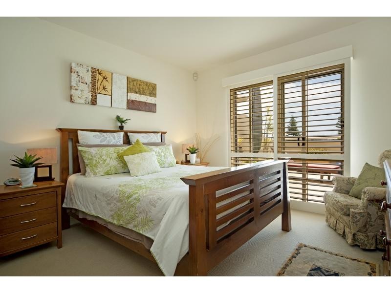 8315 Magnolia Drive East, Hope Island QLD 4212