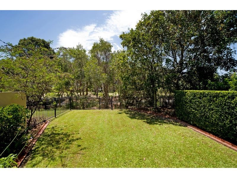 3250 Palladian Drive, Hope Island QLD 4212