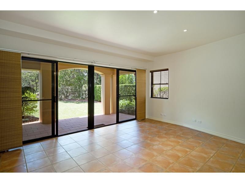 3250 Palladian Drive, Hope Island QLD 4212