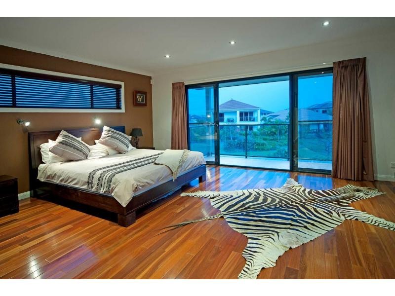 Hope Island QLD 4212